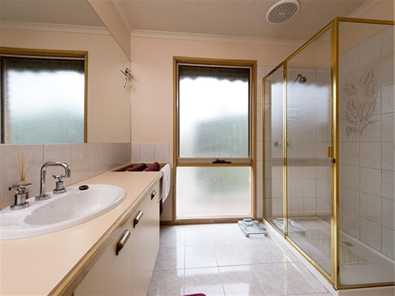 86 Kellbourne Drive, Rowville VIC 3178