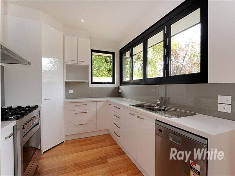 2/47 Rooks Road, Mitcham VIC 3132