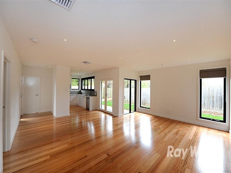 2/47 Rooks Road, Mitcham VIC 3132