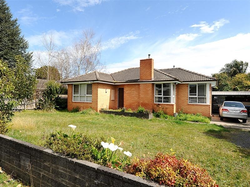 34 Pine Road, Bayswater VIC 3153