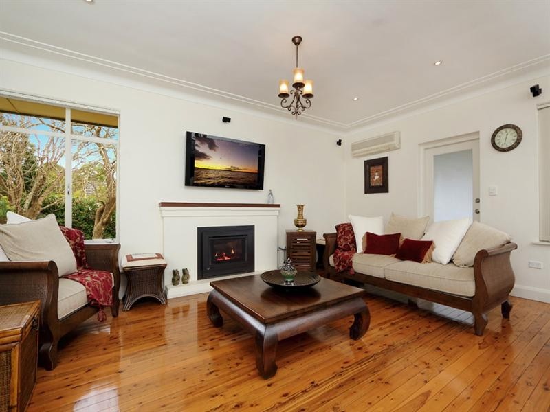 27 Cowan Road, St Ives NSW 2075