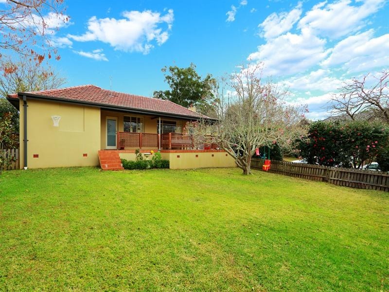 27 Cowan Road, St Ives NSW 2075