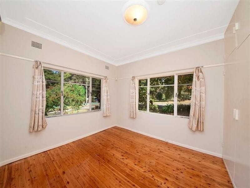 1 Inverallan Avenue, Pymble NSW 2073