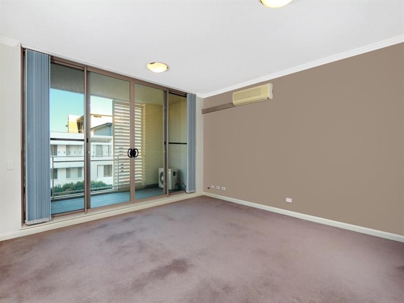 405/1 Stromboli Straight, Wentworth Point NSW 2127