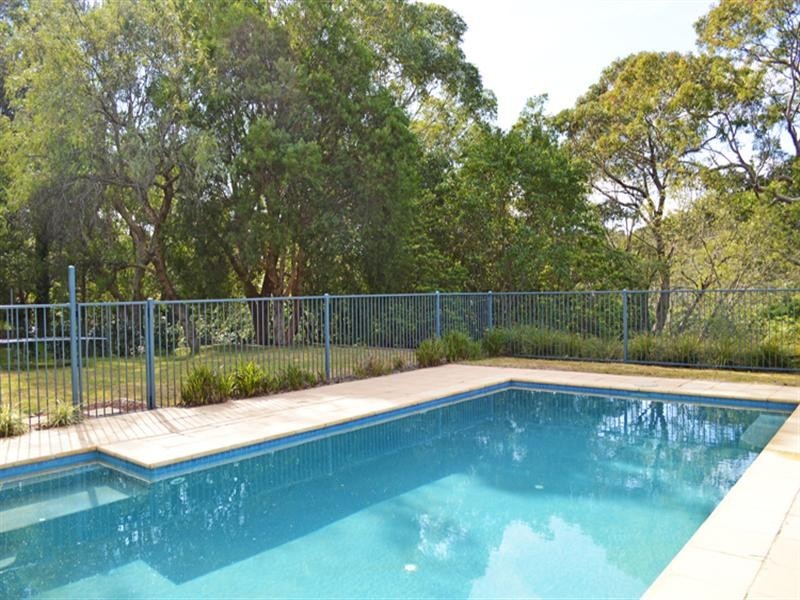 27 Howson Avenue, Turramurra NSW 2074