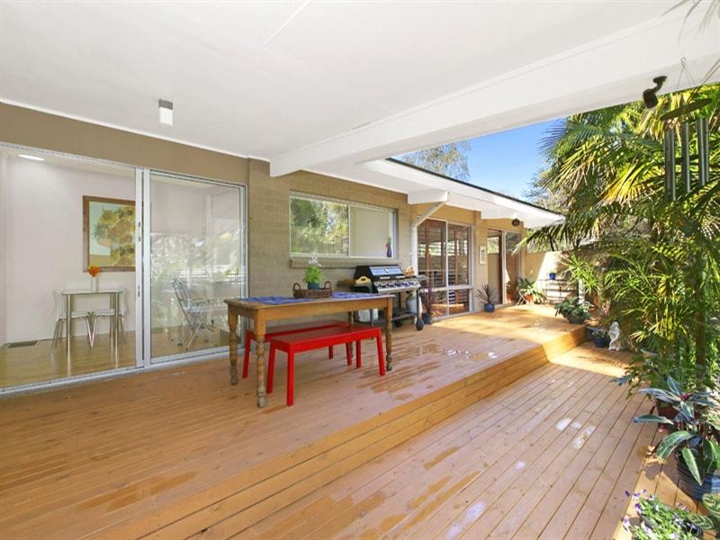 17 Parkinson Avenue, Turramurra NSW 2074