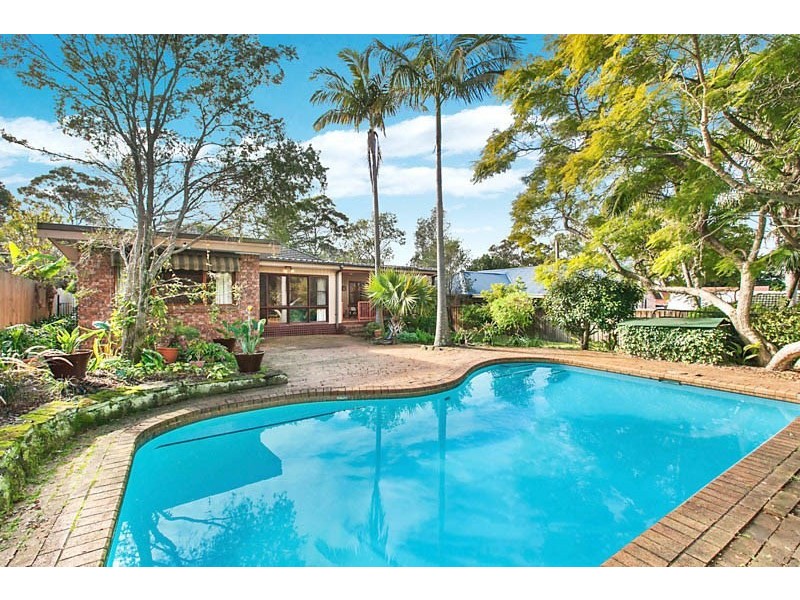 11 Tamboon Avenue, Turramurra NSW 2074
