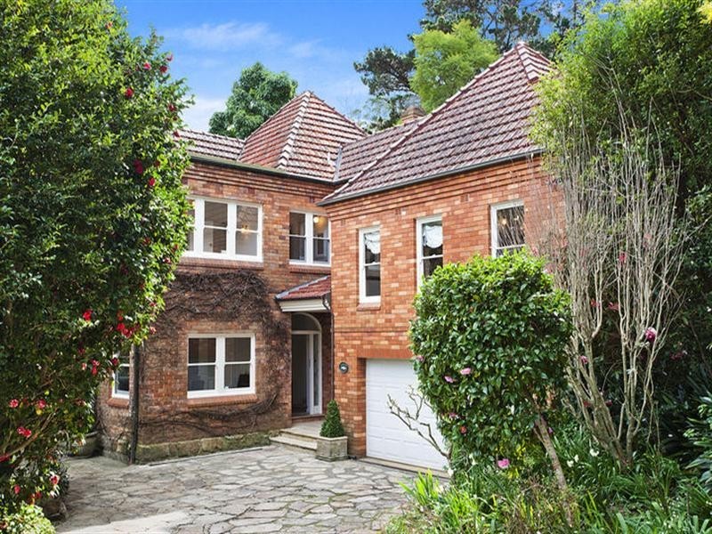 15 Avon Road, Pymble NSW 2073