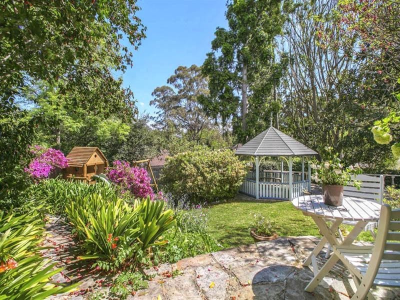 15 Avon Road, Pymble NSW 2073
