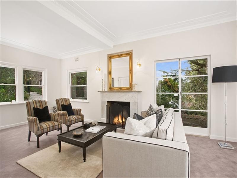15 Avon Road, Pymble NSW 2073