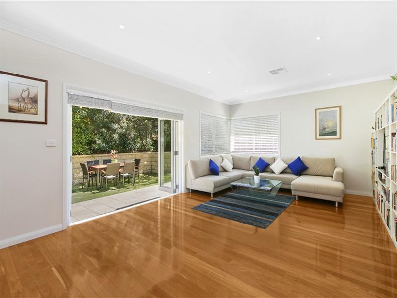 43 Kedumba Crescent, Turramurra NSW 2074