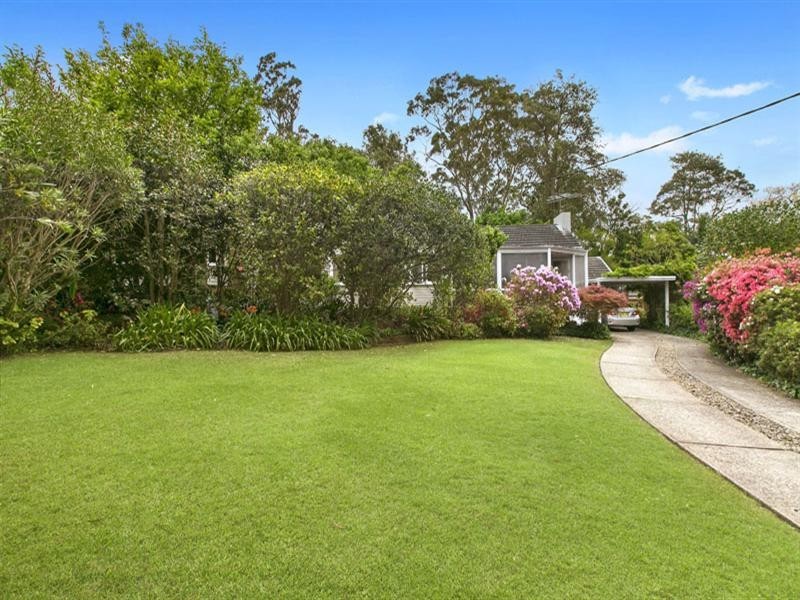 12 Banool Avenue, St Ives NSW 2075