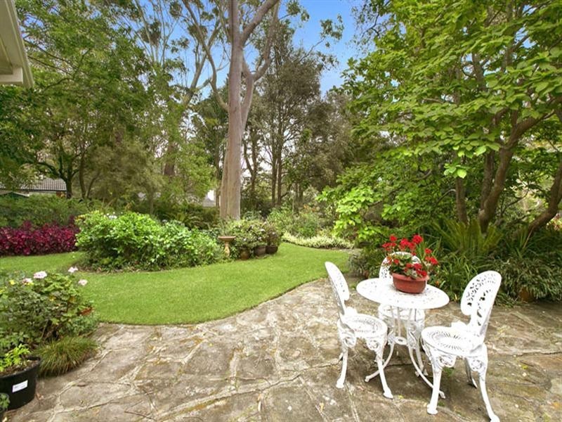 12 Banool Avenue, St Ives NSW 2075