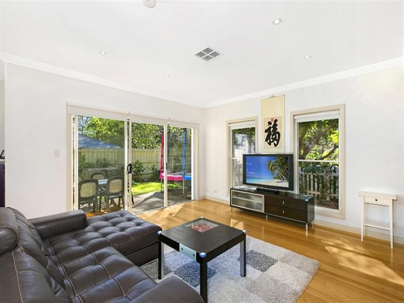 25 Wambool Street, Turramurra NSW 2074