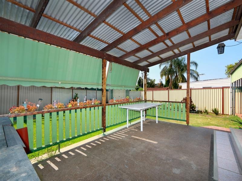 9 Miami Close, Greenfield Park NSW 2176