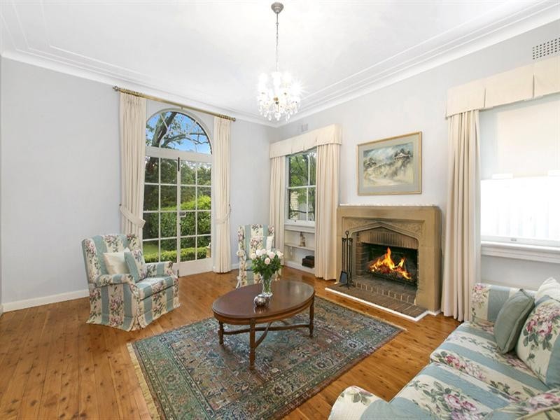 8 Brentwood Avenue, Warrawee NSW 2074