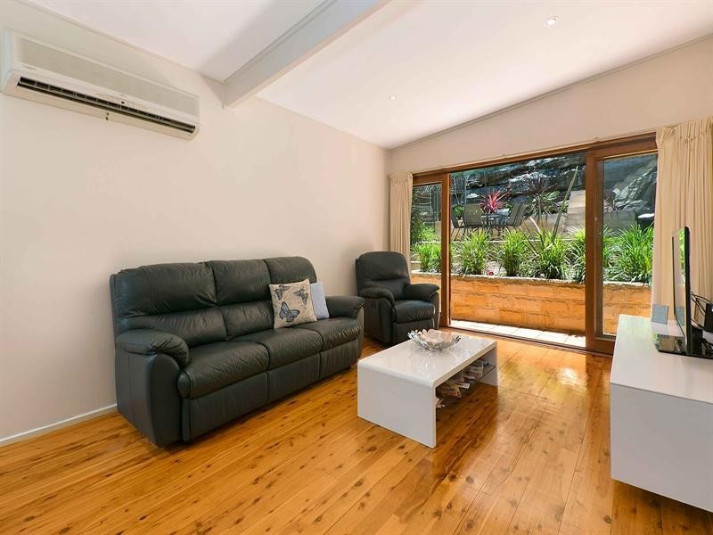 8 The Comenarra Parkway, West Pymble NSW 2073