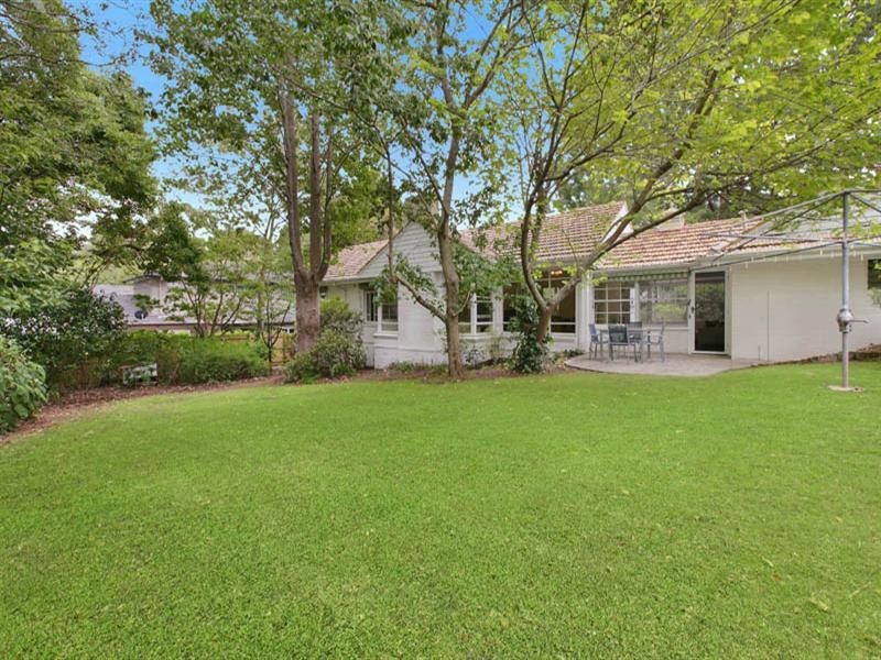 33 Evelyn Avenue, Turramurra NSW 2074