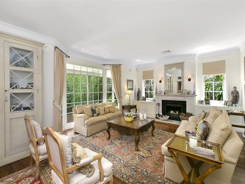 23 Chilton Parade, Warrawee NSW 2074