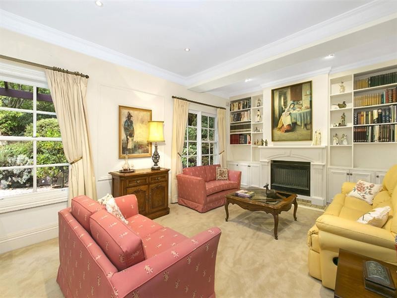 2 Murchison Street, St Ives NSW 2075