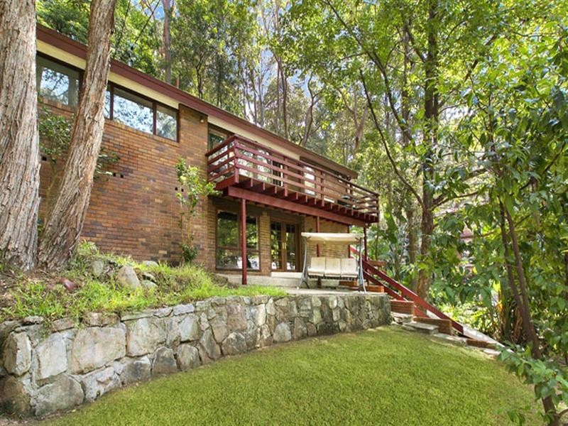 90 Campbell Drive, Wahroonga NSW 2076