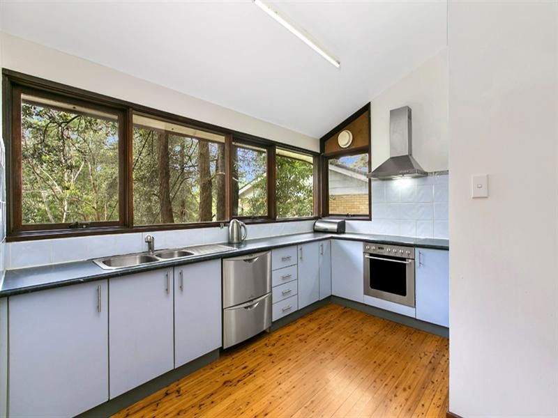 90 Campbell Drive, Wahroonga NSW 2076