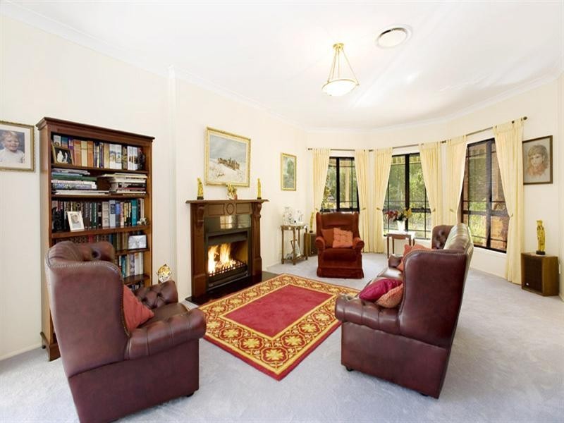 1 Lyrebird Place, St Ives NSW 2075