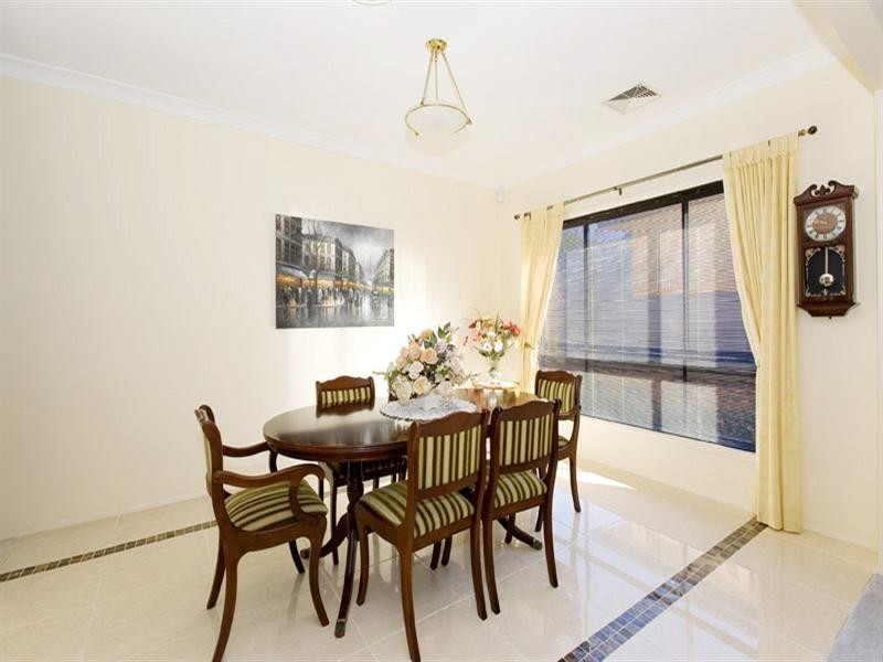 1 Lyrebird Place, St Ives NSW 2075