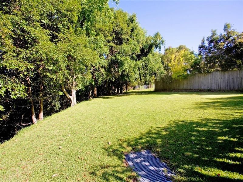 1 Lyrebird Place, St Ives NSW 2075