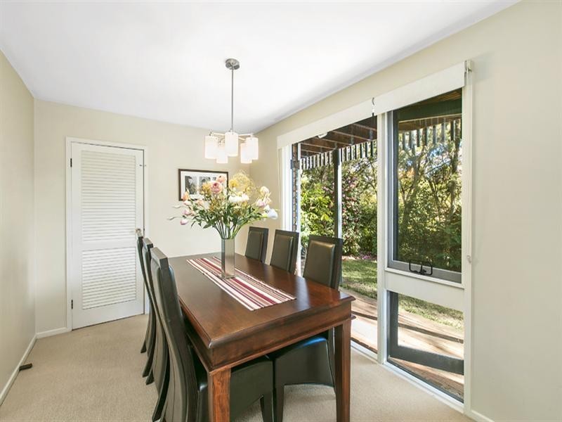 27 Kitchener Street, St Ives NSW 2075