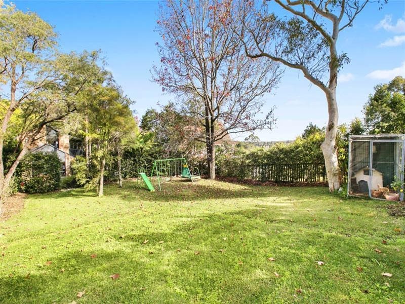 27 Kitchener Street, St Ives NSW 2075