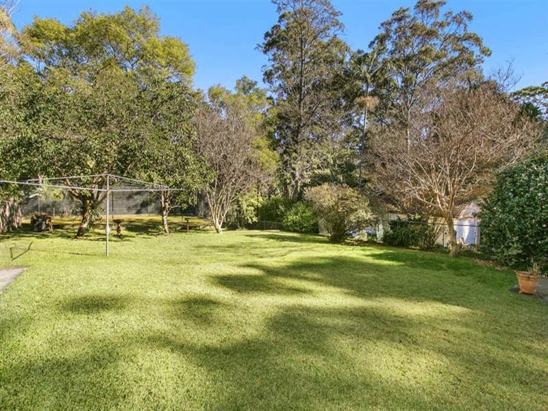 4 Godfrey Avenue, Turramurra NSW 2074
