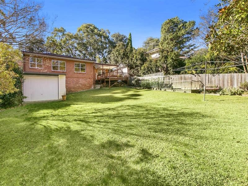 4 Godfrey Avenue, Turramurra NSW 2074