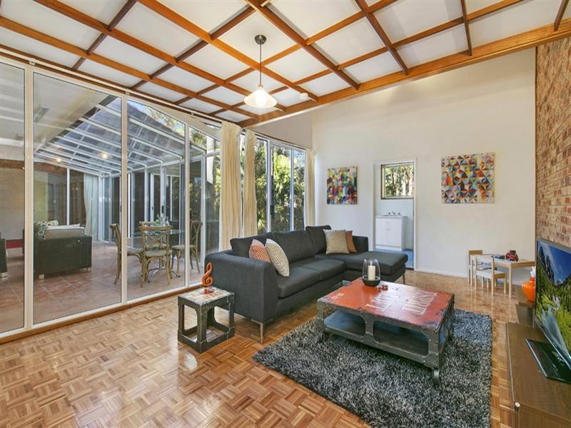 60 Geoffrey Street, Turramurra NSW 2074