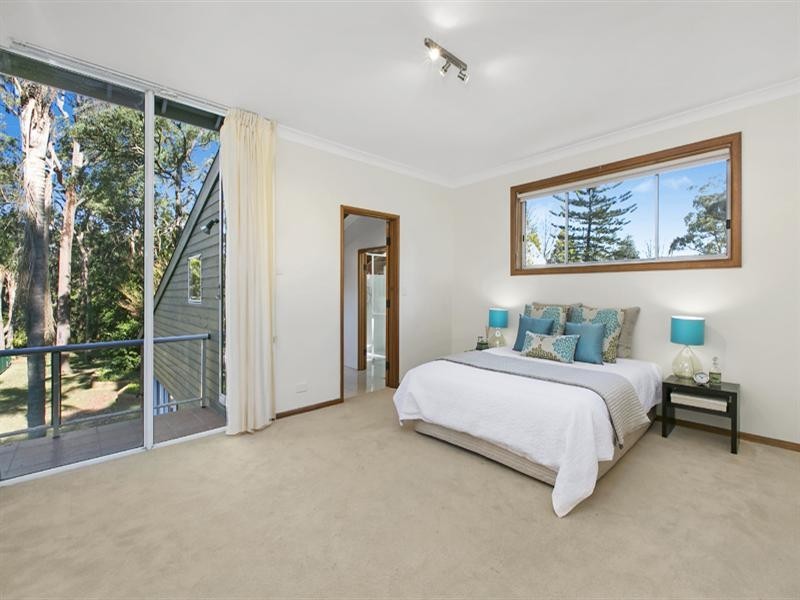 60 Geoffrey Street, Turramurra NSW 2074
