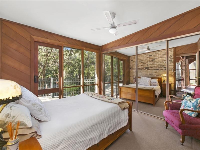 15 Minnamurra Avenue, Pymble NSW 2073