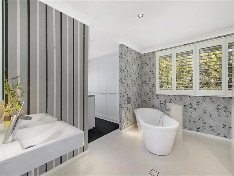 2 Kapiti Street, St Ives NSW 2075