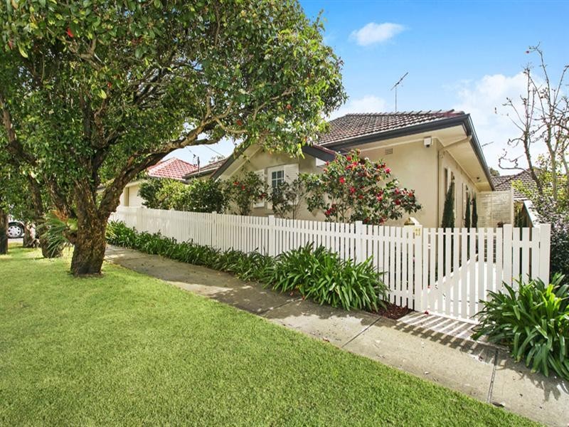 11 Fern Avenue, Wahroonga NSW 2076