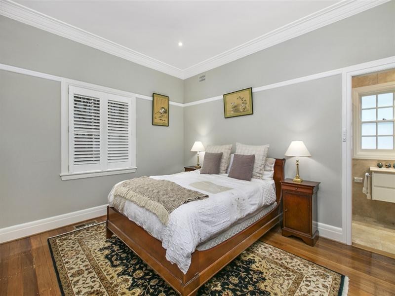 11 Fern Avenue, Wahroonga NSW 2076