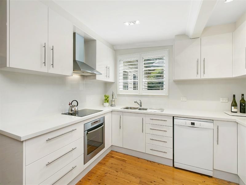 2 Shand Crescent, Turramurra NSW 2074