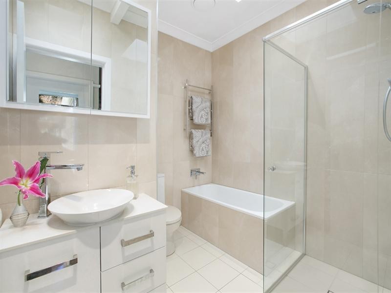 2 Shand Crescent, Turramurra NSW 2074
