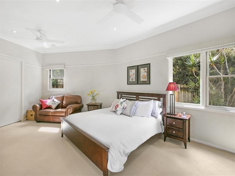 2 Shand Crescent, Turramurra NSW 2074
