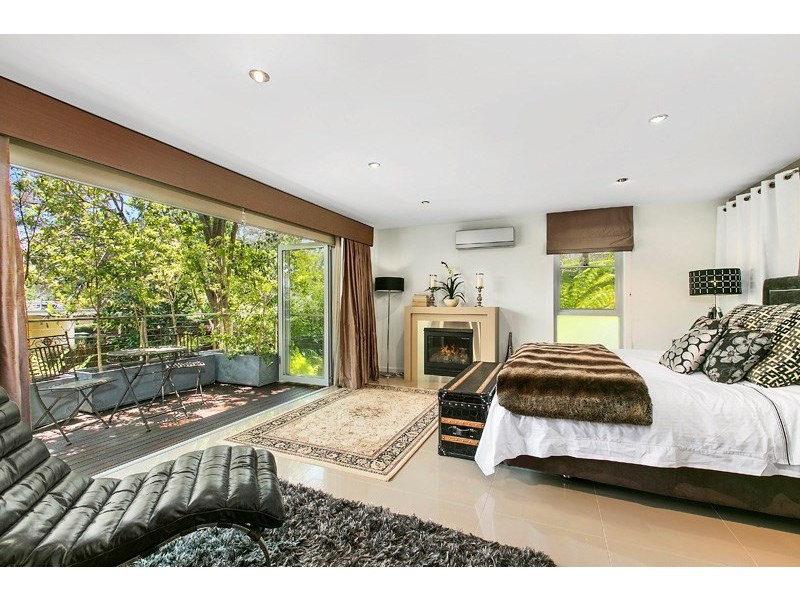 6 Leonora Avenue, St Ives NSW 2075