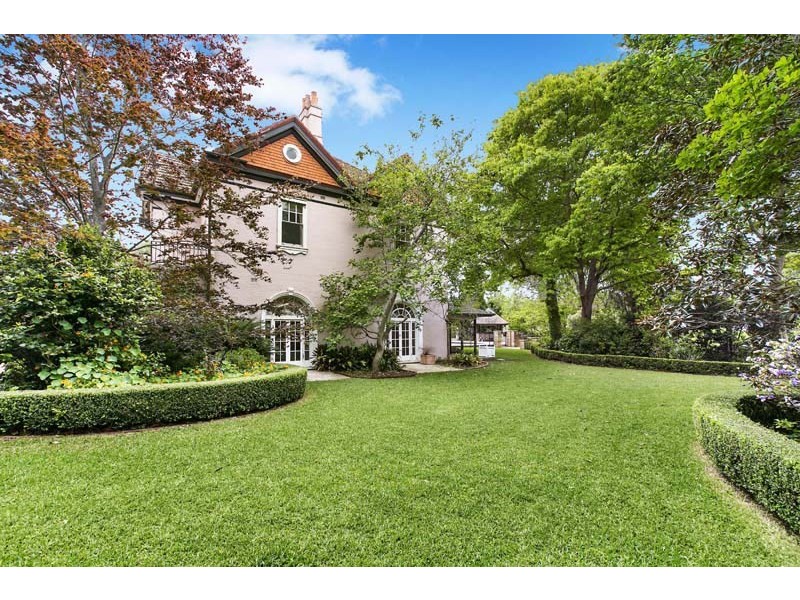 23 Pibrac Avenue, Warrawee NSW 2074