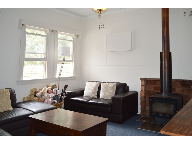 10 Tamboon Avenue, Turramurra NSW 2074