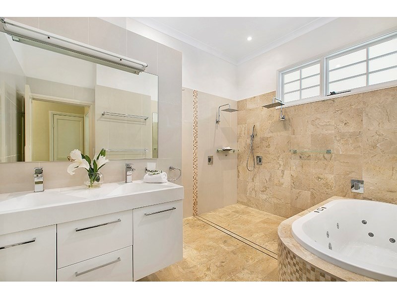 11 Boondah Place, Warrawee NSW 2074