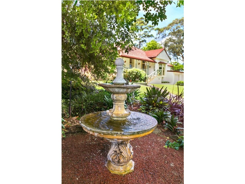 11 Boondah Place, Warrawee NSW 2074