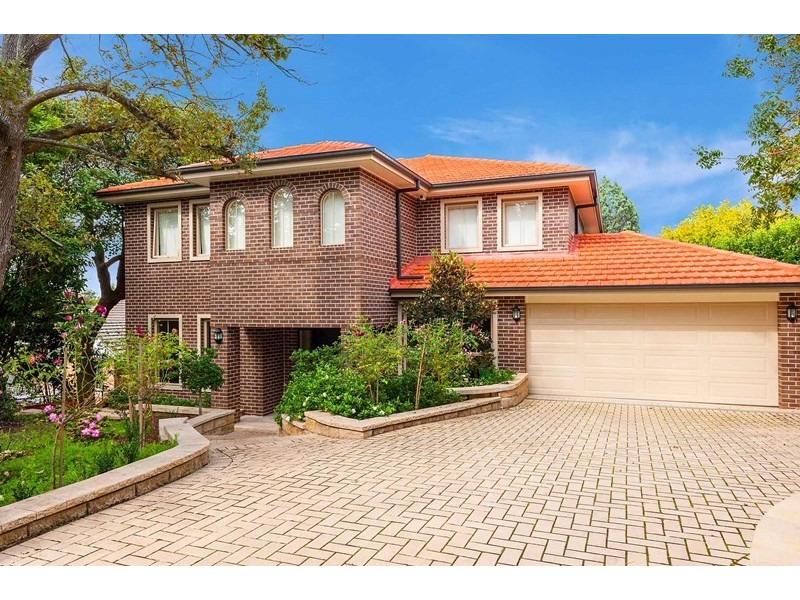 1 Woodlands Avenue, Pymble NSW 2073