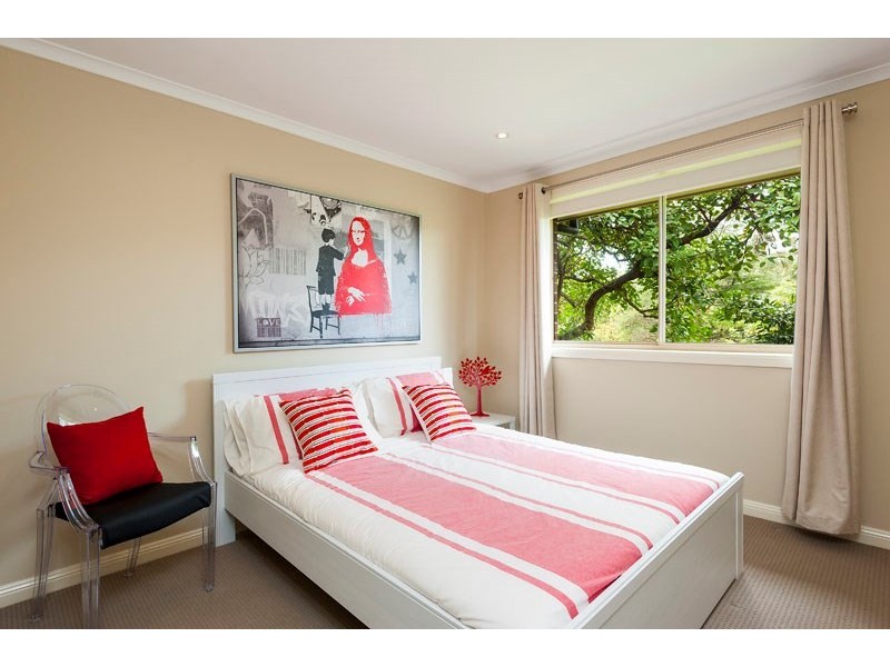 1 Woodlands Avenue, Pymble NSW 2073