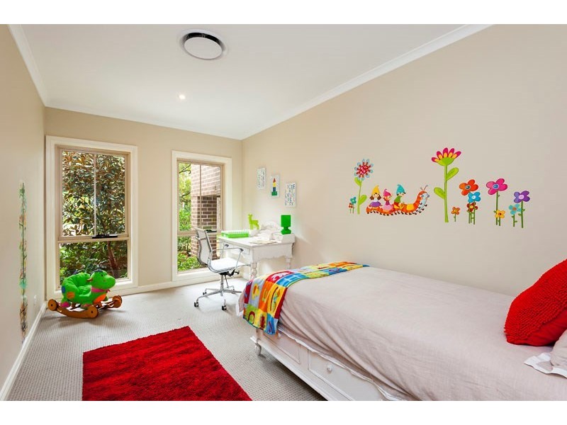 1 Woodlands Avenue, Pymble NSW 2073